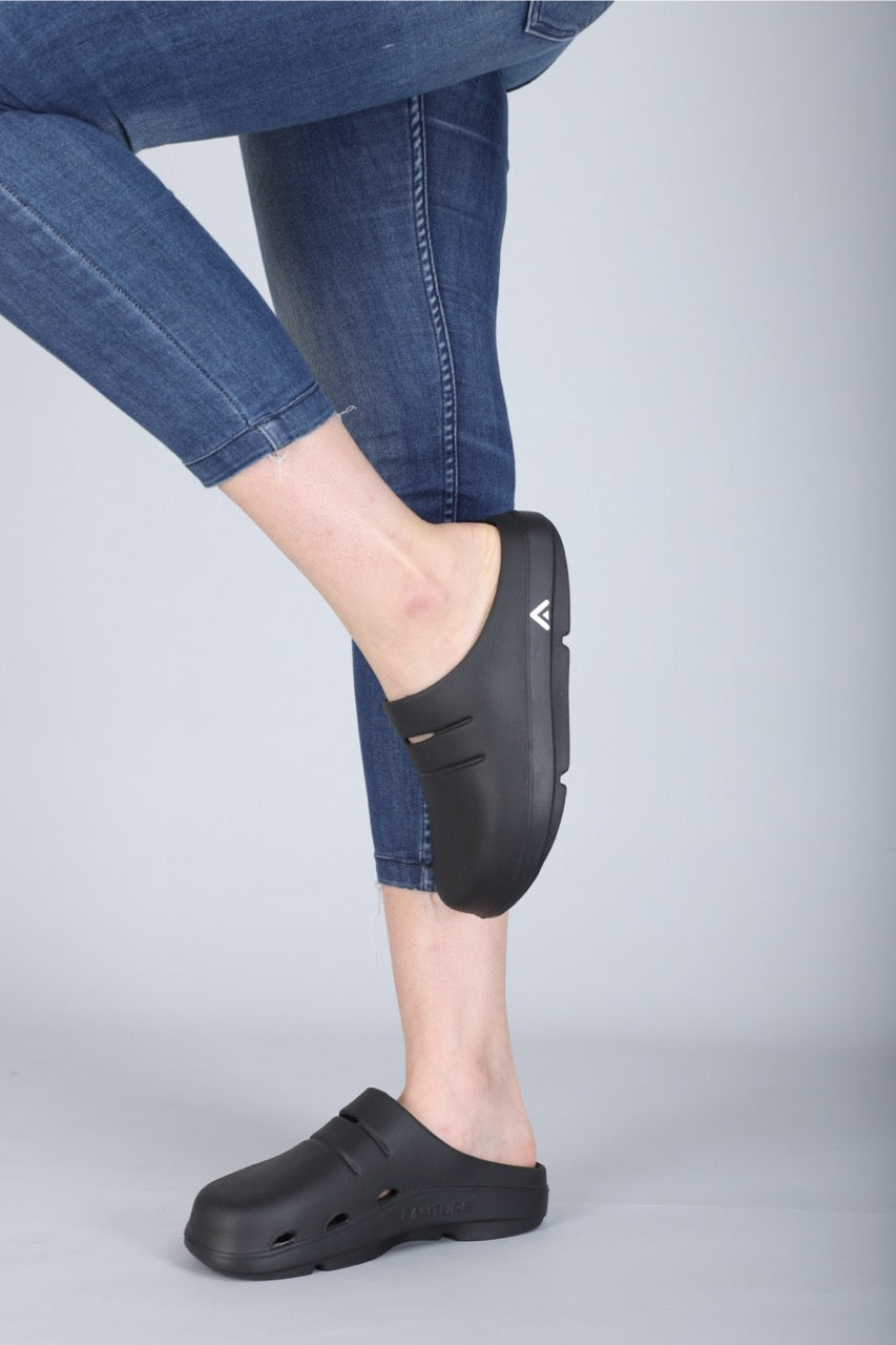 Fanture Halo Athletic Recovery Clogs Slippers - Ultra-Lightweight Comfort for Active Lifestyles